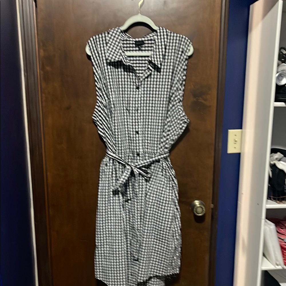 Black and White Gingham Sleeveless Dress
